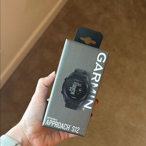 New / Unopened Garmin Approach S12 GPS Golf Watch - Black